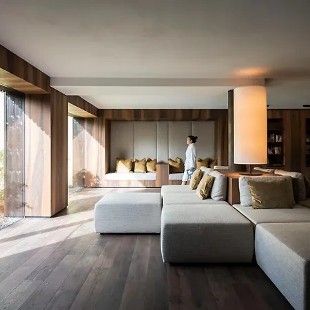 Adler Dolomiti Resort 5*